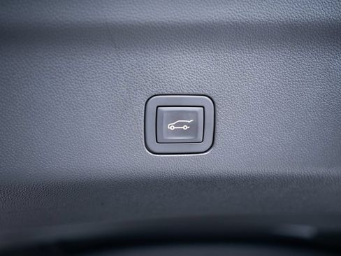Used 2025 Cadillac Escalade V AWD/4WD image 55