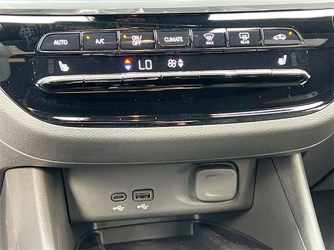 New 2026 Buick Envista Avenir image 11