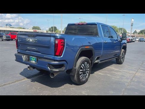 Certified 2026 GMC Sierra 3500 Denali Ultimate AWD/4WD image 8