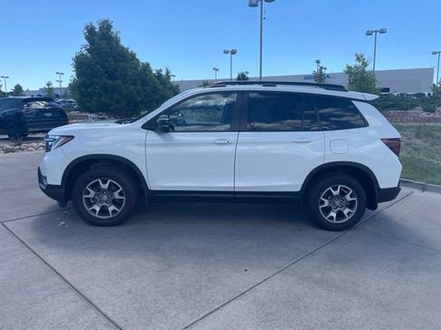 Used 2023 Honda Passport TrailSport image 4
