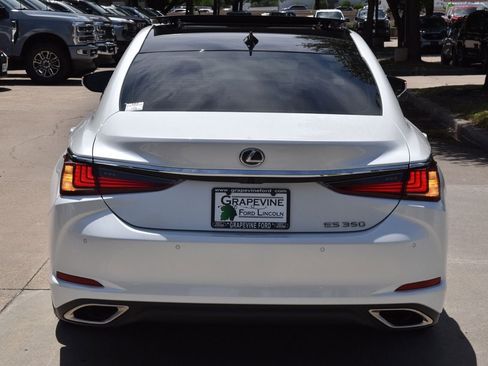 Used 2023 Lexus ES 350 w/ Premium Package FWD image 9