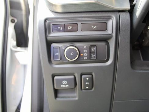 Used 2022 Ford F150 Lariat image 25