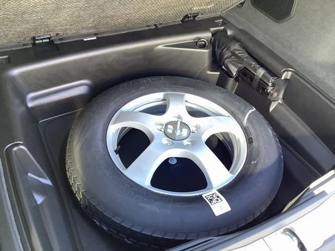 New 2025 Jeep Grand Cherokee Overland w/ Luxury Tech Group IV image 30