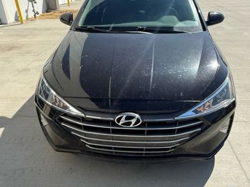 Used 2019 Hyundai Elantra SEL image 9