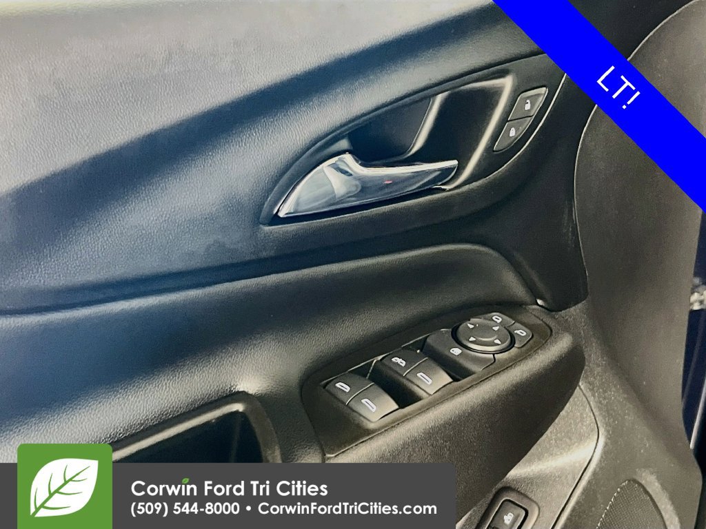 Used 2021 Chevrolet Equinox LT AWD/4WD image 11