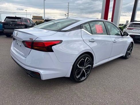 Certified 2025 Nissan Altima 2.5 SR FWD image 5