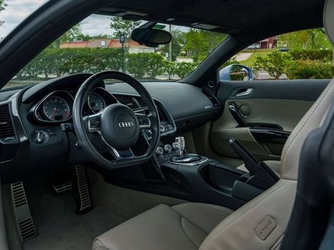 Used 2010 Audi R8 V8 AWD/4WD image 22