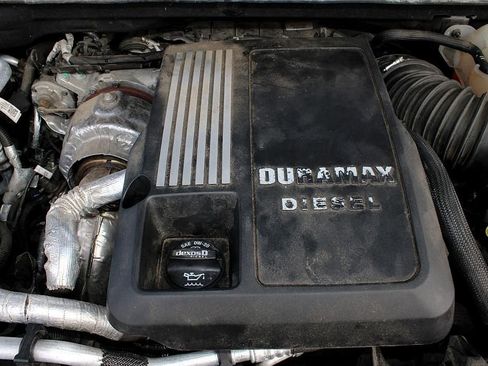 Used 2022 Cadillac Escalade Luxury image 38