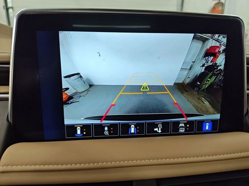 Used 2023 Chevrolet Tahoe Premier w/ Premium Package 2 image 23