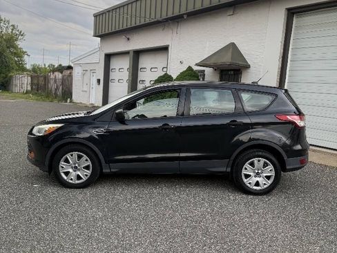 Used 2014 Ford Escape S FWD image 4