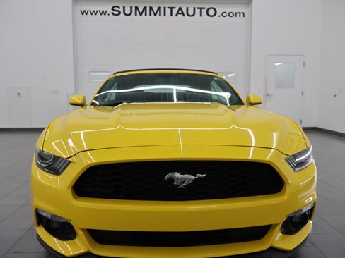 Used 2016 Ford Mustang Convertible w/ Equipment Group 051A RWD image 20