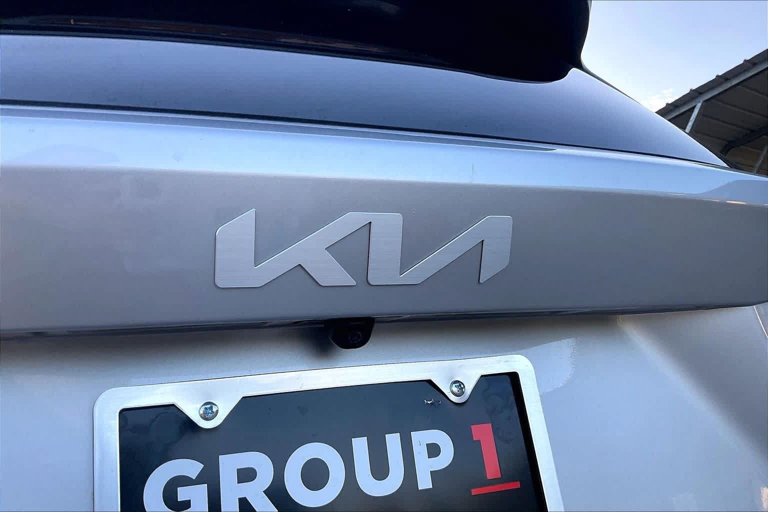 Used 2022 Kia Sorento LX AWD/4WD image 30