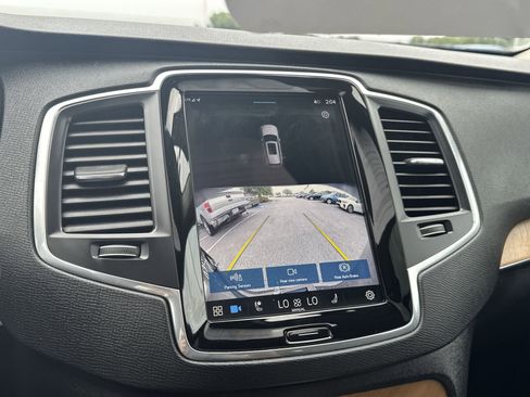 Used 2025 Volvo XC90 T8 Core w/ Protection Package Premier image 15