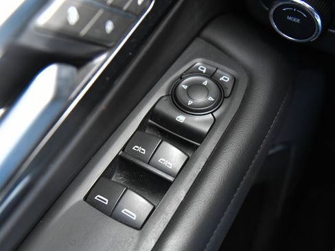 Used 2025 Chevrolet Tahoe LT AWD/4WD image 45