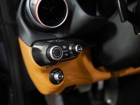 Used 2022 Ferrari 812 GTS RWD image 38