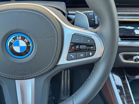 Used 2026 BMW X5 xDrive50e w/ M Sport Package AWD/4WD image 24
