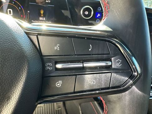 Used 2024 Chevrolet Traverse RS w/ LPO, Floor Liner Package image 33