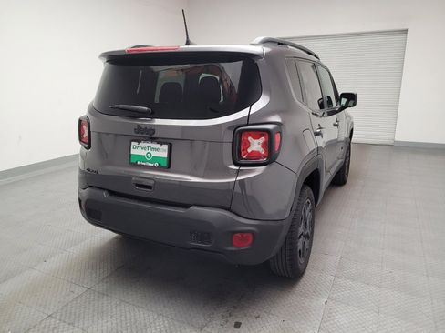 Used 2019 Jeep Renegade Sport image 7