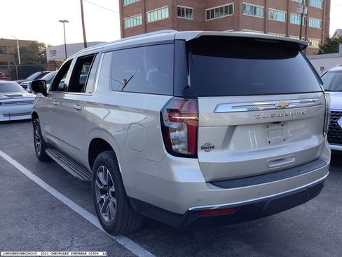 Used 2021 Chevrolet Suburban LS w/ Driver Alert Package image 6