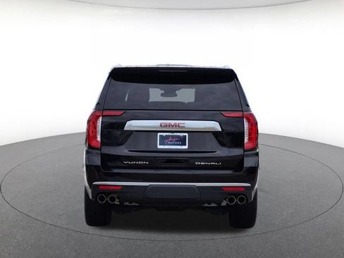 Used 2023 GMC Yukon XL Denali AWD/4WD image 6