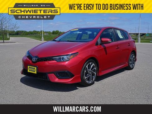 Used 2018 Toyota Corolla iM FWD image 1