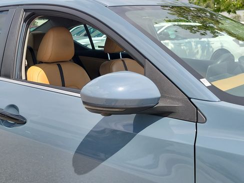 Used 2024 Nissan Sentra SV w/ SV Premium Package FWD image 8