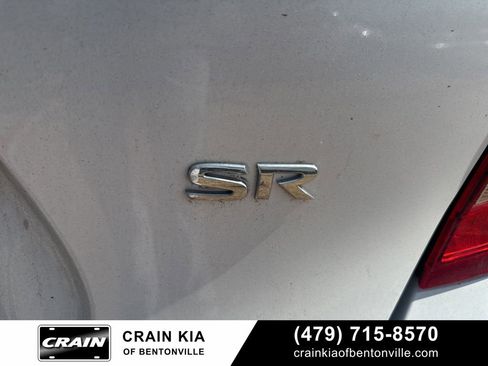 Used 2017 Nissan Versa Note SR image 10