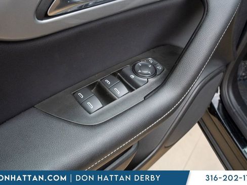 Used 2025 Chevrolet Blazer LT FWD image 16