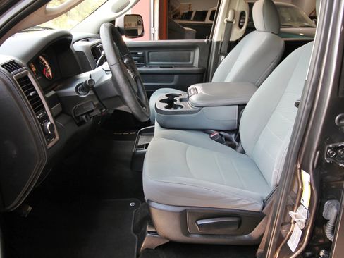 Used 2017 RAM 2500 Tradesman w/ Chrome Appearance Group AWD/4WD image 20