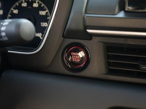 New 2025 Honda Pilot EX-L image 29