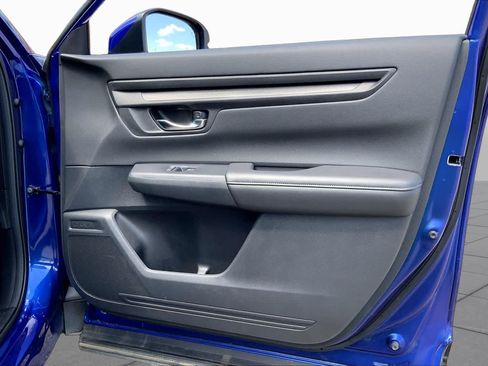 Used 2025 Honda CR-V EX image 23