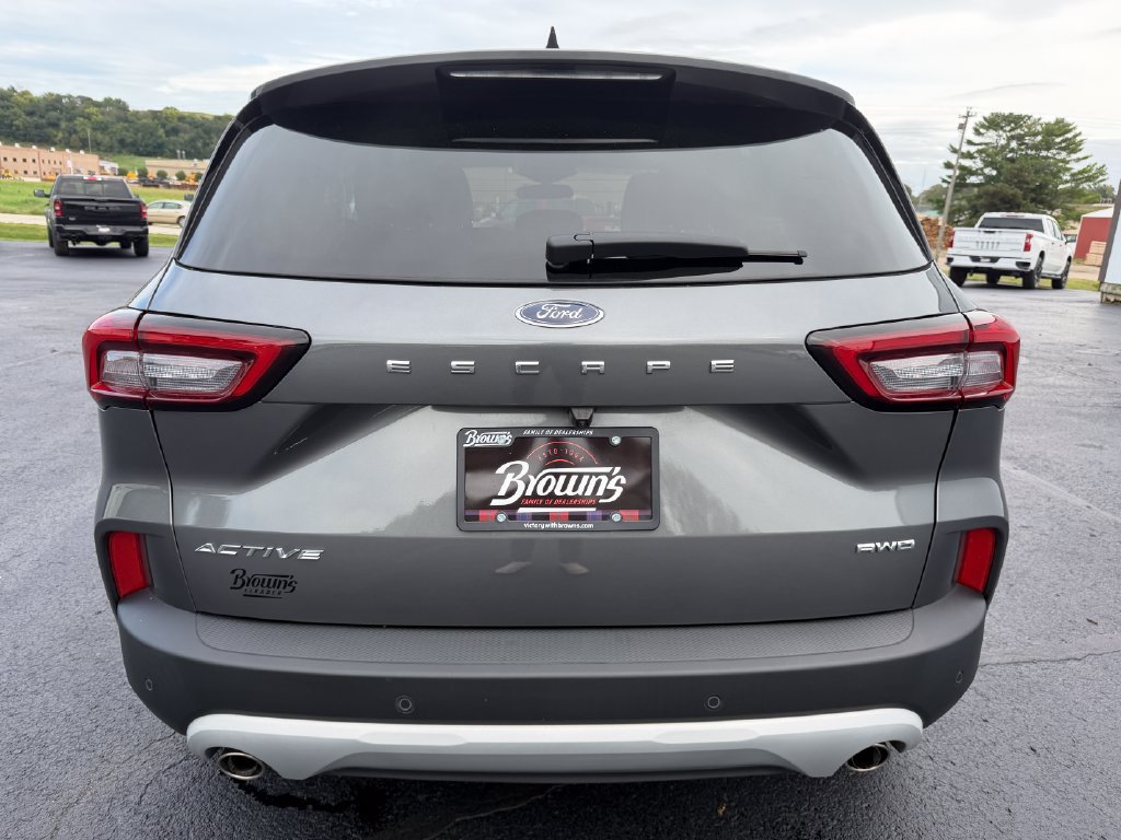 Used 2023 Ford Escape Active w/ Tech Pack #1 AWD/4WD image 6