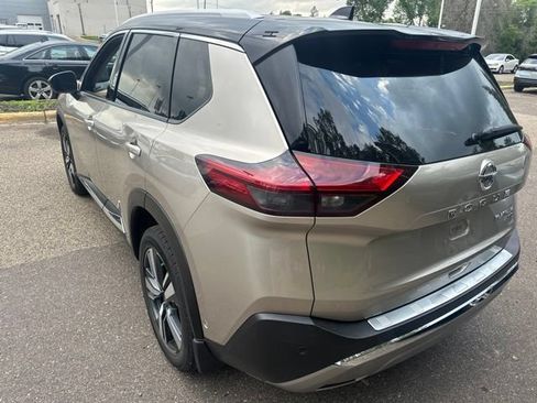 Used 2021 Nissan Rogue Platinum AWD/4WD image 5