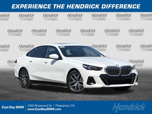Used 2026 BMW i5 eDrive40 w/ M Sport Package AWD/4WD image 1