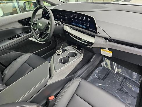 New 2026 Cadillac Optiq Sport 1 AWD/4WD image 10