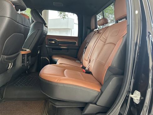 Used 2023 RAM 2500 Limited AWD/4WD image 42