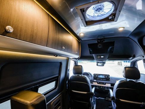 Used 2022 Mercedes-Benz Sprinter 3500 image 96