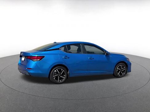 Used 2025 Nissan Sentra SV FWD image 15
