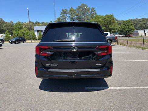 Used 2025 Honda Odyssey Sport-L image 9