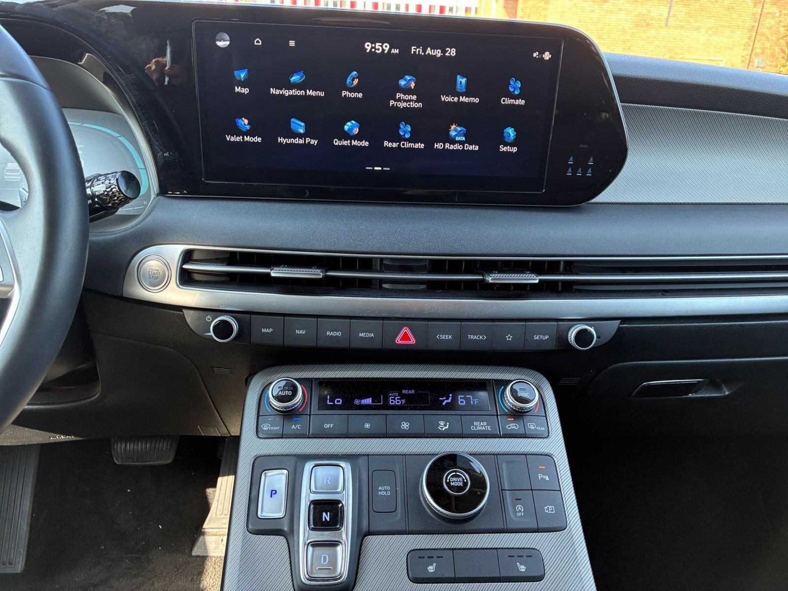 Used 2025 Hyundai Palisade SEL FWD image 16