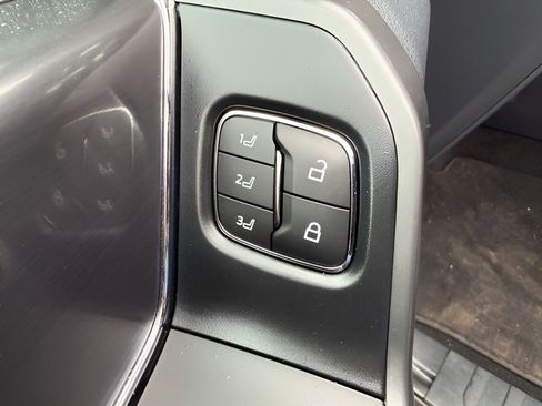 Used 2024 Ford F150 Lariat AWD/4WD image 27