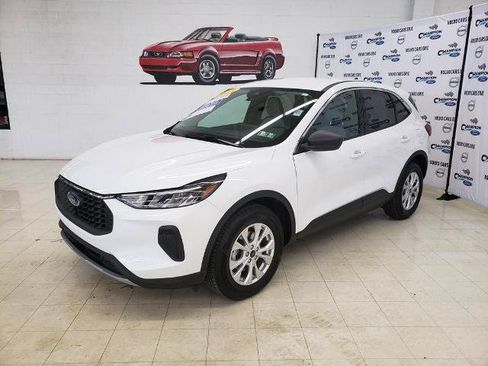 Certified 2023 Ford Escape Active w/ Tech Pack #1 AWD/4WD image 3