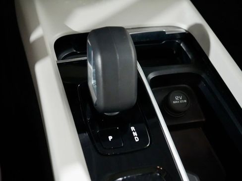 Used 2023 Volvo XC60 B5 Plus w/ Climate Package image 21