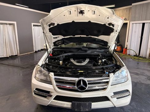 Used 2012 Mercedes-Benz GL 450 4MATIC image 30
