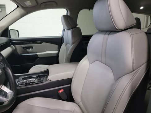 Certified 2025 Honda Pilot EX-L image 12