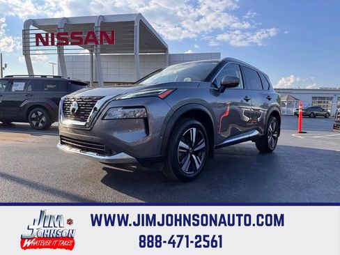 Used 2021 Nissan Rogue Platinum FWD image 1