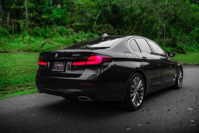 Used 2023 BMW 530i xDrive w/ Premium Package AWD/4WD image 10
