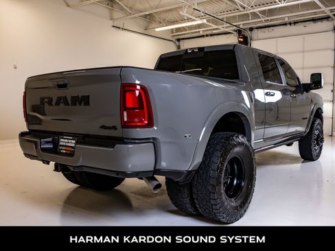 Used 2026 RAM 3500 Limited AWD/4WD image 9