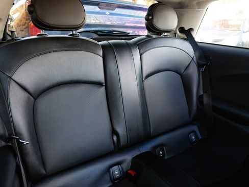 Used 2015 MINI Cooper 2-Door Hardtop image 17