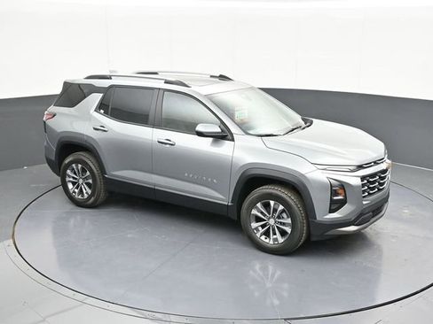 New 2026 Chevrolet Equinox LT image 60